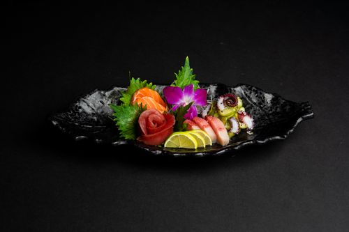 65e95ab2e559be4171a19785_12 pc Sashimi Special-p-500